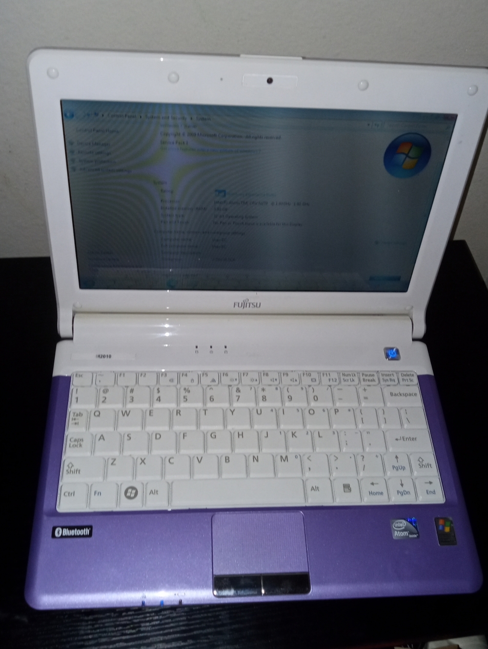 Fujitsu M2010 Series Purple Windows 7 Starter Netbook Laptop Computer